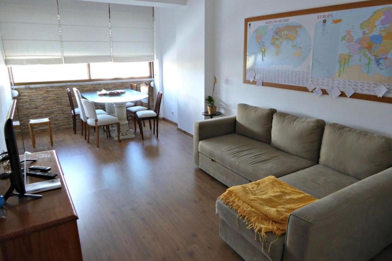 Be Local - Apartment With 2 Bedrooms In Infantado In 洛里什 外观 照片